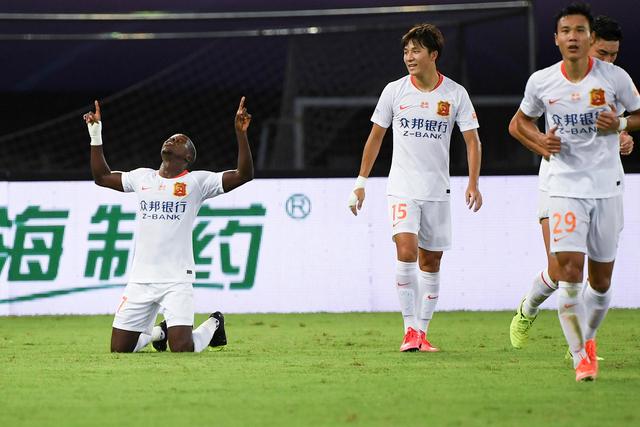 亚历山大38分雷霆力克国王 绿军险胜热火4连胜